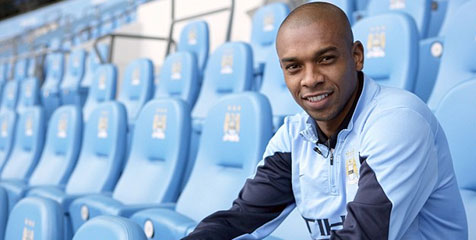 Fernandinho Ungkap Minat Dari Chelsea dan Spurs