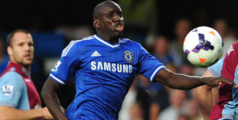 Demba Ba Berada di Antara Malaga dan Roma