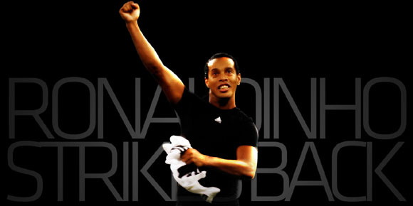 Aksi Ronaldinho 'Permalukan' Bintang Dunia Aksi Ronaldinho 'Permalukan' Bintang Dunia