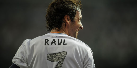 Jersey Raul Untuk Ronaldo