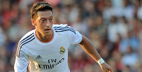 United Ditawari Ozil, Moyes Menolak