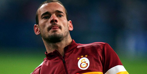 Bukan Kandidat Juara, Sneijder Tolak Liverpool