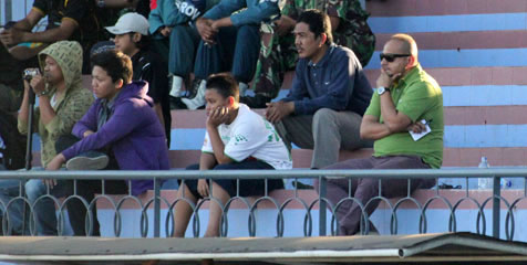 Fabio Belum Bisa Duduk di Bench Persebaya