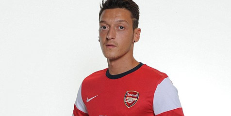 Beli Ozil, Arsenal Dicap Keliru