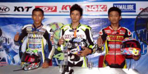 Herman Bass dan Syahrul Amin Juara Yamaha Cup Race Makassar