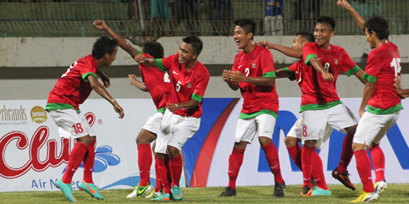 Highlights Piala AFF U-19: Indonesia 5 - 0 Brunei Darussalam