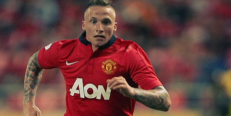 Buttner Siap Tagih Janji Moyes 'Depak' Evra