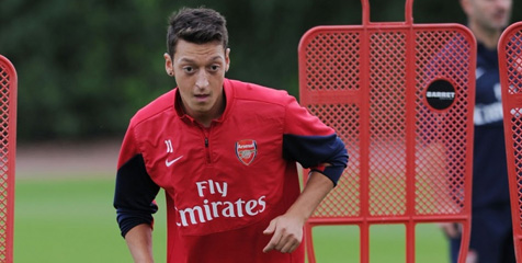 Debut Ozil di Kandang Sunderland Terancam Gagal