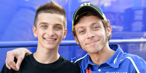 Rossi Bakal Turunkan Dua Pebalap di Moto3 2014?