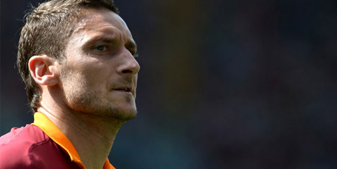 Totti Jadi 'Pahlawan' Bagi Gadis Kecil