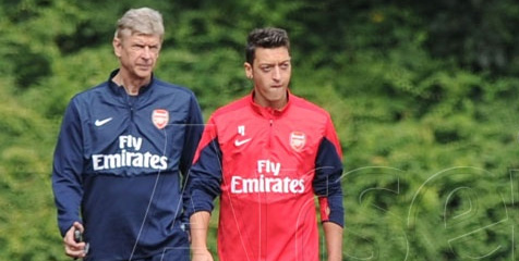 Wenger: Di Premier League, Ozil Masih Butuh Adaptasi