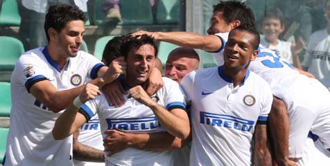 Cetak Dua Gol, Milito Puji Inter