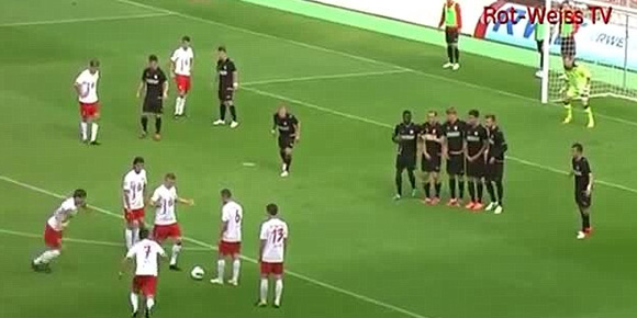 Set Piece Penuh Tipuan Dari Divisi Empat Jerman