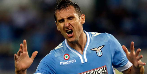 Klose Absen dua Pekan, Lazio Masih Beruntung