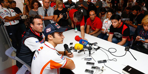 Senggolan di Aragon, Pedrosa Kritik Gaya Balap Marquez