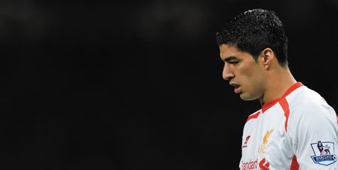 Lama Absen, Suarez Asik Main FIFA 14