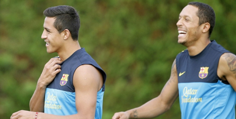 Adriano Sanjung Performa Alexis Sanchez