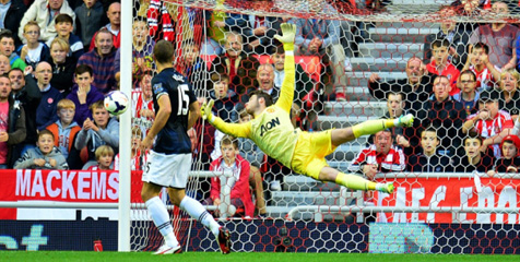 Van Der Sar: Kemampuan De Gea Sulit Dipercaya