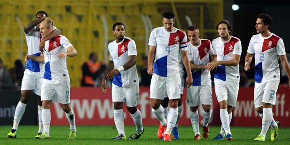 Highlights WCQ 2014: Turki 0-2 Belanda