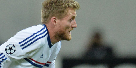 Cole dan Schurrle Dipastikan Absen Lawan Cardiff