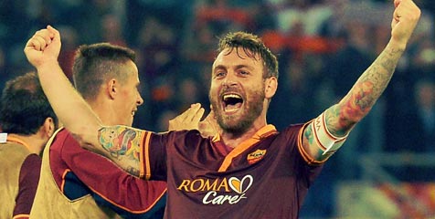 De Rossi Masih Haramkan Bicara Scudetto