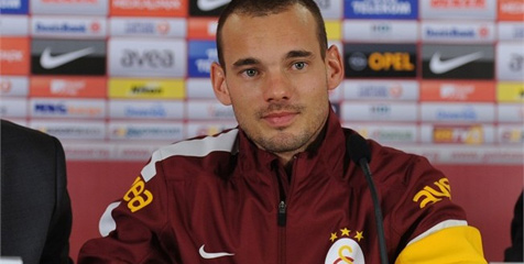 Galatasaray Tolak Lepas Sneijder ke Chelsea