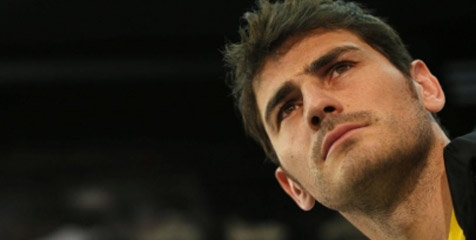 Fans Barca Sambut Khusus Casillas di El Clasico