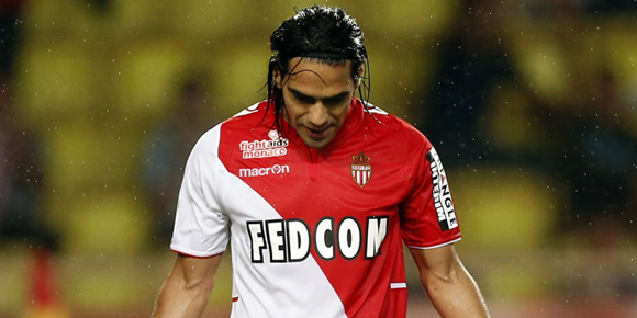 Kejar Falcao Lagi, Chelsea dan City Saling Jegal