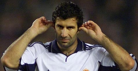 Figo Berkisah Clasico Perdana Berbaju Madrid