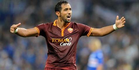 Gagal Gabung PSG, Stopper Roma tak Menyesal