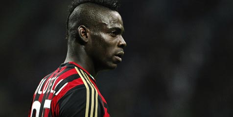 AC Milan Pekerjakan Mantan Polisi Untuk Jaga Balotelli