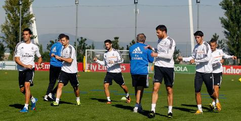 Usai Kalah di El Clasico, Latihan Madrid Hanya Diikuti 9 Pemain