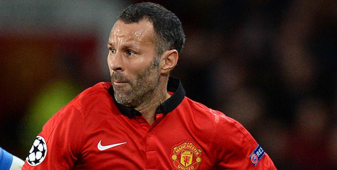 Giggs Dirayu Tinggalkan MU?