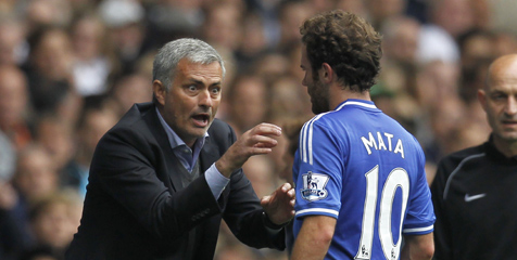 Newcastle vs Chelsea: David Luiz dan Juan Mata Main