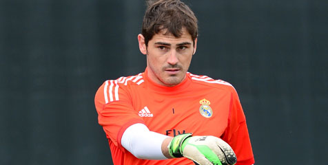 Figo Tak Berani Sarankan Casillas Untuk Hengkang