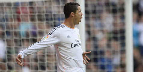 Cetak Hattrick, CR7 Enggan Pikirkan Ballon d'Or