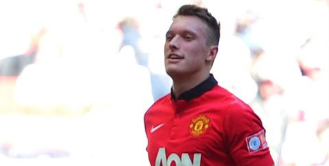 Phil Jones Ingat Skor 8-2 Lawan Arsenal 