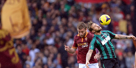 Review: Ditahan Sassuolo, Roma Tetap Unbeaten