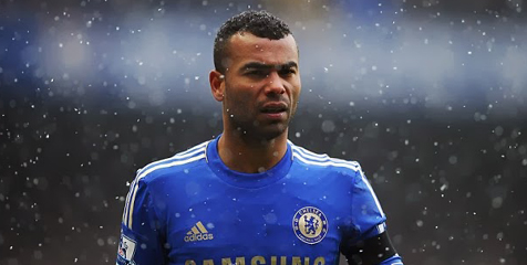 Mourinho Yakin Ashley Cole Akan Perjuangkan Posisinya