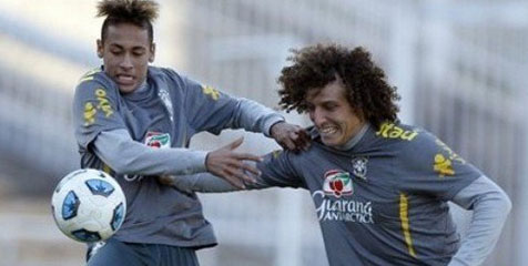 Neymar-David Luiz Jadi Fans Dadakan David Beckham