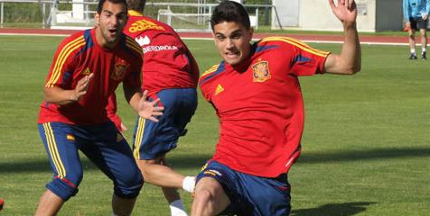 Bartra Tak Ingin Rebut Posisi Siapapun di Spanyol