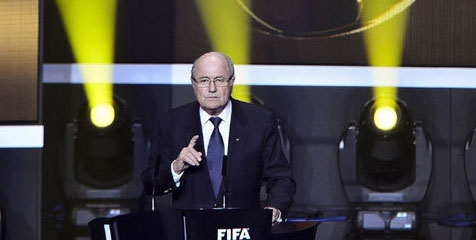 Ronaldo Cueki Telepon Blatter?