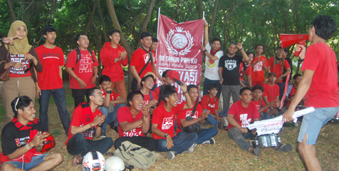 Suporter PSM Harap Pemerintah Selesaikan Stadion Barombong Suporter PSM Harap Pemerintah Selesaikan Stadion Barombong