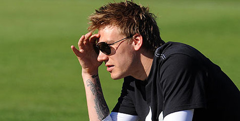 Inilah Alasan Bendtner Rusak Pintu Gym Apartemen