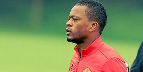 Irwin: Belum Saatnya Moyes Depak Evra