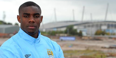 Micah Richards Pertimbangkan Cabut Dari City