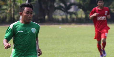 Rendi Irwan Ikut Latihan Persebaya