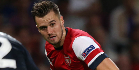 Carl Jenkinson Dicegat Polisi Sebelum Bermain Lawan Hull