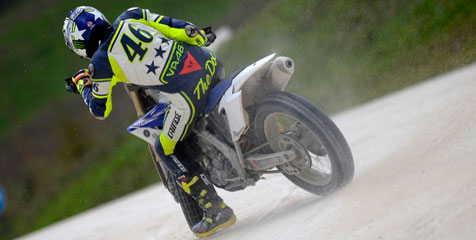 Valentino Rossi Gelar Balapan 'Enduranch 2013'