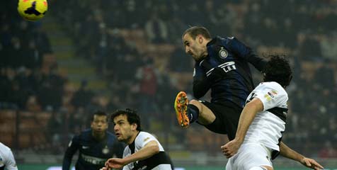 Review: Parma Paksa Seri Inter di Meazza